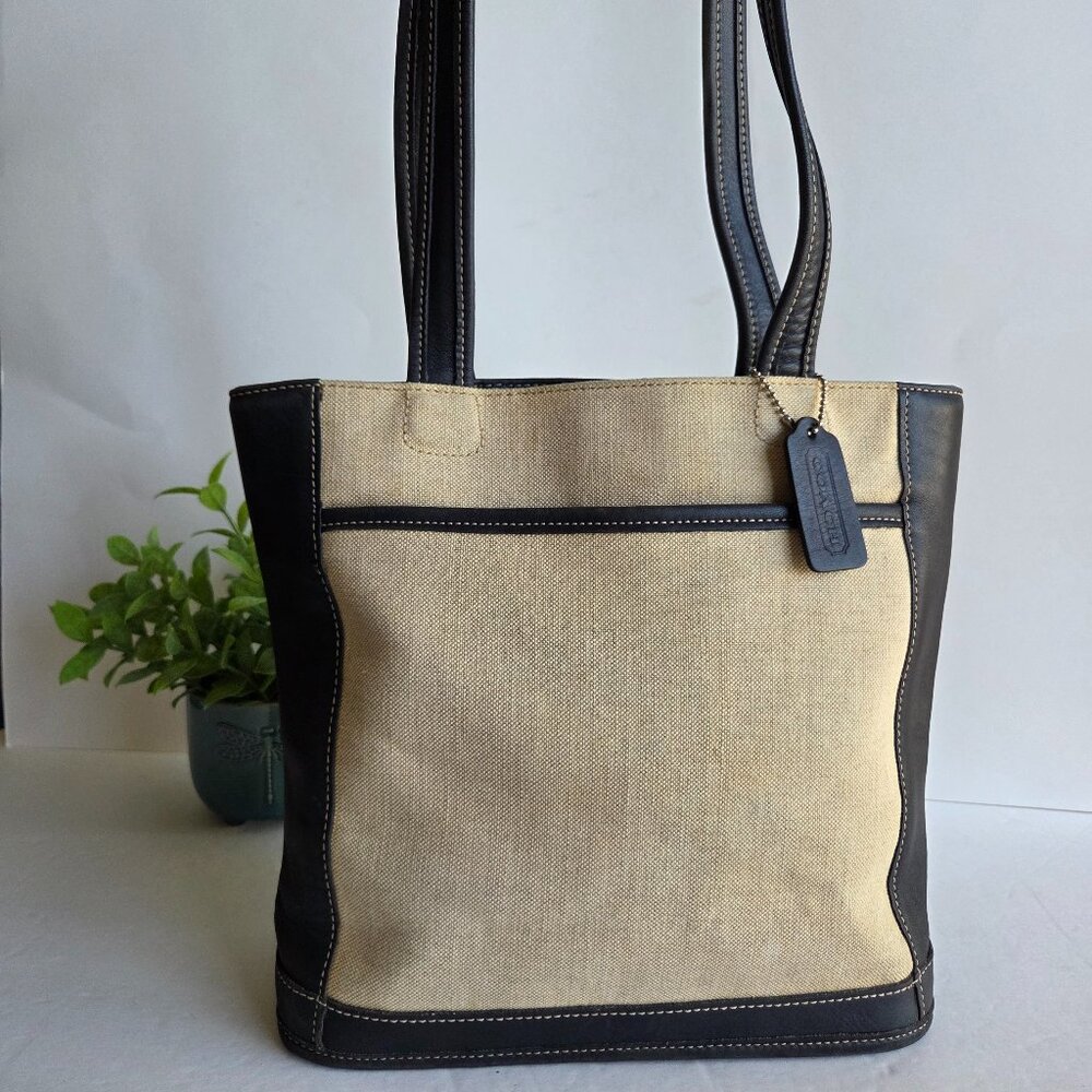 EUC Vintage Coach Canvas Bleeker Bucket in Navy Leather & Canvas (#6122)
